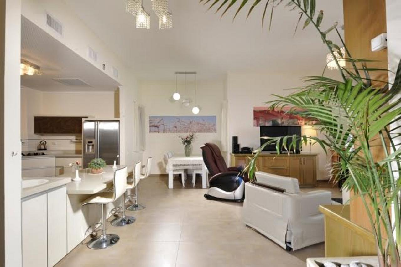 Achuza Bamarom Villa Safed Exterior photo